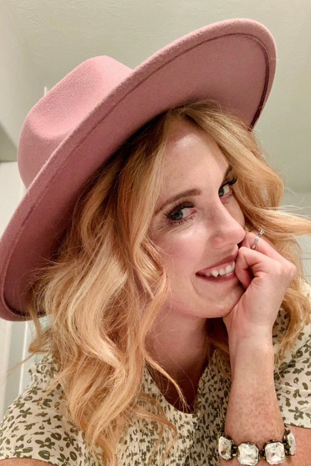 Mauve pink rose vegan felt rancher hat - Unisex style fedora, stiff brim, wide brim, panama, fashion hat for men or women by buddha gear